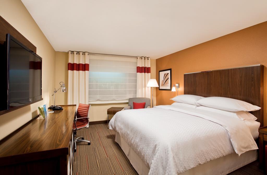 Four Points By Sheraton Houston Citycentre Exterior photo